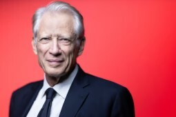Kandidati presidencial francez, De Villepin, hetohet për dhuratat e marra si ministër i jashtëm