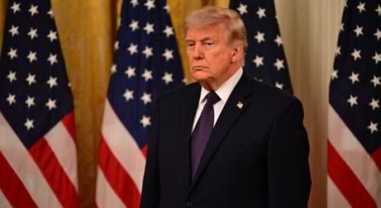Raporti: Trump ka kërcënuar 15 vende në dy mandate e tij