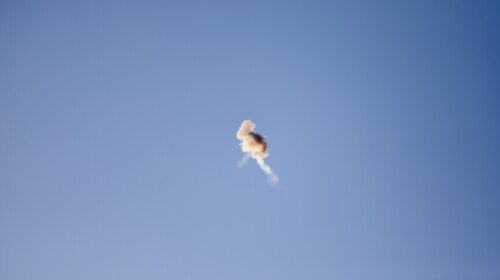 Irani thotë se rrëzoi një dron ushtarak amerikan mbi ujërat e tij territorial
