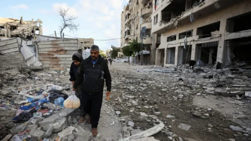 Sulme të reja izraelite vrasin një palestinez dhe plagosin katër të tjerë në Gaza