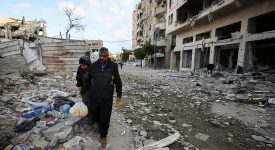 Sulme të reja izraelite vrasin një palestinez dhe plagosin katër të tjerë në Gaza