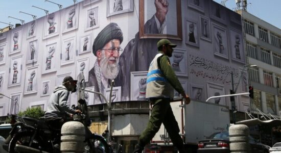 Trump dërgon kornizë të rishikuar paqeje për Iranin me “kushte më të ashpra”