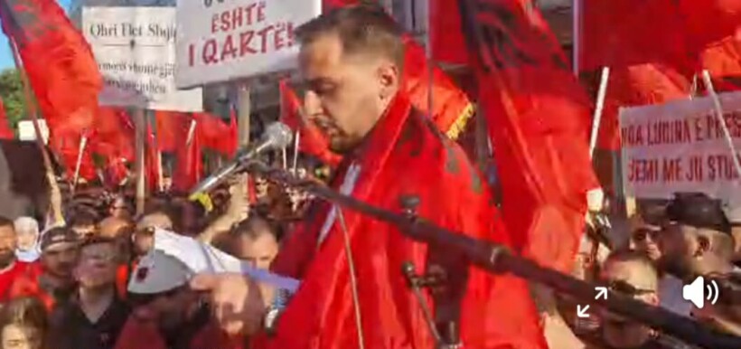 Jon Selimi nga protesta: Gjeneratat ndryshojnë, por idealet nuk shuhen