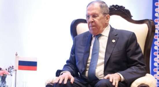 Lavrov pas vizitës së Putinit në Pekin: Partneriteti Rusi-Kinë, forcë stabilizuese në botën e trazuar