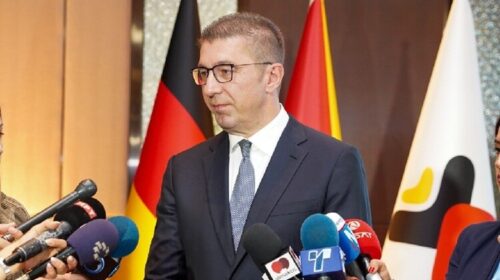 Mickoski: Nëse Fatmir Limani do të vazhdojë si ministër duhet të pyetet VLEN-i