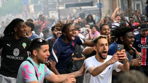 Kaos në Paris pas triumfit të PSG-së! Policë të plagosur, makina në flakë dhe qindra arrestime pas finales së Champions League