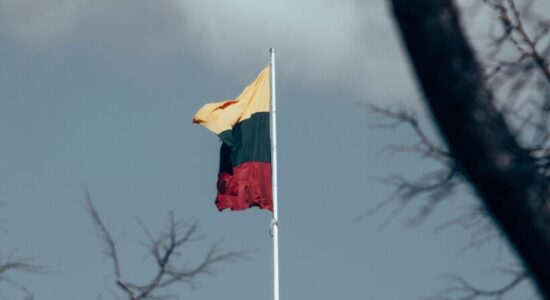 Maqedonia e Veriut ka vendosur të hapë ambasadë në Lituani