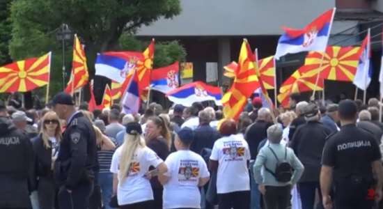 (VIDEO) Opozitarët kritikojnë VLEN-in për protestat anti-shqiptare