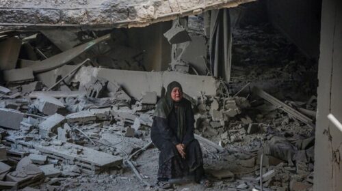 Izraeli vazhdon të shkelë armëpushimin, 9 palestinezë të plagosur në një sulm ajror në Gaza