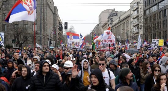 Studentët protestues në Serbi publikojnë memorandum për Kosovën: Nuk duan pavarësinë e saj