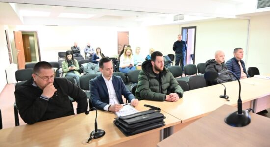 Dënime me kusht për tre policë në rastin e diskotekës “Pulse” në Koçan