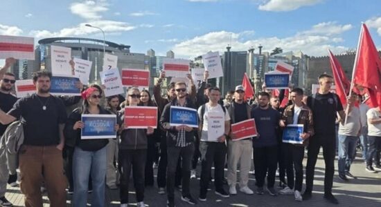 Sot protesta në Tiranë në përkrahje të studentëve shqiptarë në Maqedoninë e Veriut