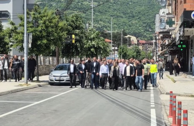 Asfaltohet rruga për tek spitali i Tetovës