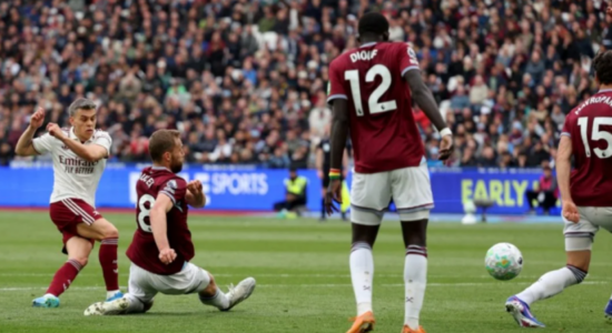 Fitore mes drithërimadh e Arsenalit, “Topçinjtë” kalojnë edhe West Ham dhe marshojnë drejt titullit