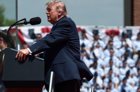Trump për Iranin: Ose ne e përfundojmë, ose ata nënshkruajnë një marrëveshje