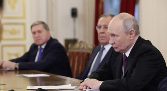 Putin: Marrëdhëniet Rusi-Kinë në “nivel të lartë të paparë” mes rritjes së tregtisë dypalëshe