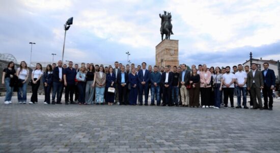 VLEN: Po vendosim të rinjtë në qendër të vendimmarrjes