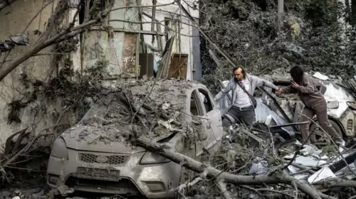 Droni ukrainas godet një autobus rus, vret shtatë persona dhe plagos 11 të tjerë