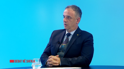 Rikonstruimi i Qeverisë: A do të mbetet Azir Aliu në krye të Shëndetësisë?