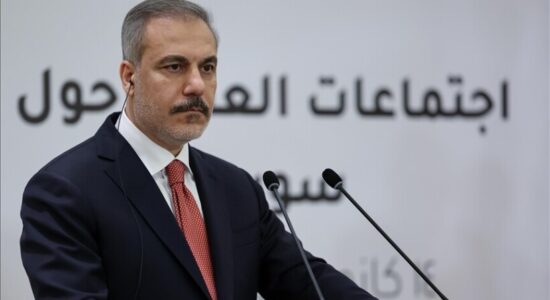 Ministrat e Jashtëm të Turqisë, Egjiptit dhe Pakistanit diskutojnë procesin e paqes SHBA-Iran