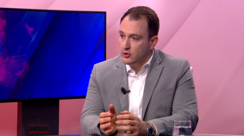 (VIDEO) Andonovski: Nuk po shqyrtojmë kufizimin me ligj të përdorimit të rrjeteve sociale