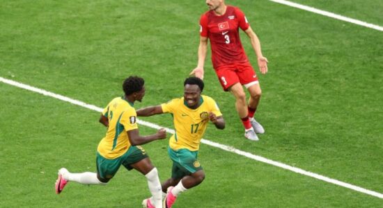 Turqia mposhtet nga Australia në ndeshjen e parë të Botërorit