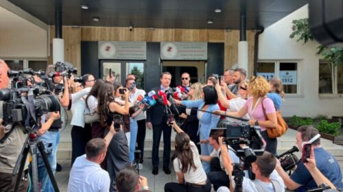 Kurti pas votimit: Sa më e lartë të jetë dalja e qytetarëve, aq më i madh stabiliteti institucional