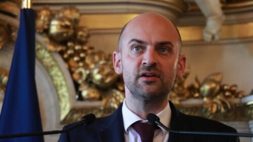 Kryediplomati francez: Marrëveshja me Iranin nuk duhet të na bëjë të harrojmë katastrofën në Palestinë