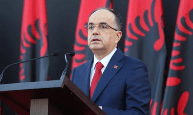 Presidenti Begaj reagon për vrasjen e efektivit në Korçë  Policia nuk do të zbrapset
