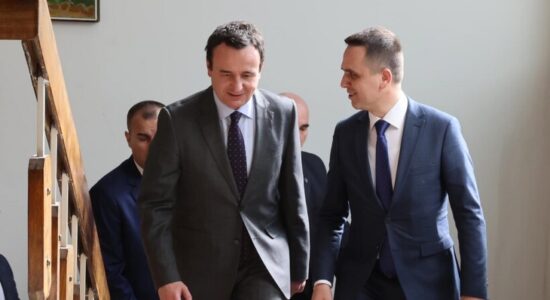 Kasami pas zgjedhjeve: Urime Albin Kurtit për fitoren e thellë