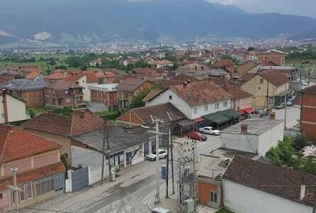 Banorët e fshatit Debresh i reagojnë Taravarit: Kërkojë falje, ose do përballesh me padi!