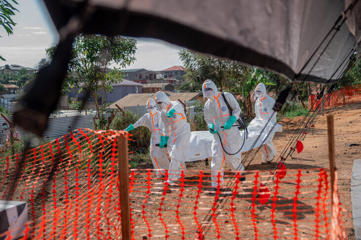 75-punonjes-shendetesore-mes-personave-te-pare-te-infektuar-me-ebola-ne-kongo