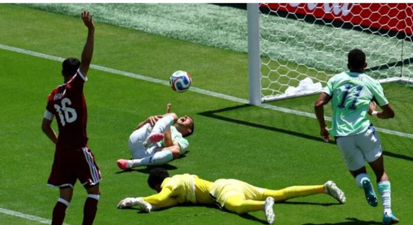 A ishte penallti në ndeshjen Zvicër   Katar apo jo  FIFA me sqarim zyrtar