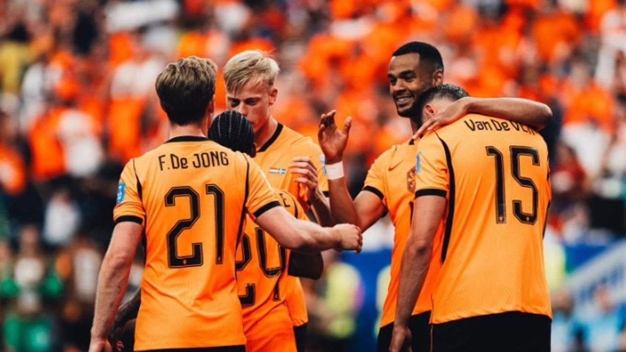 Holanda i jep leksion futbolli Suedisë, merr fitore me pesë gola