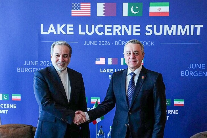 Shefat e diplomacisë së Iranit dhe Zvicrës takohen para bisedimeve SHBA-Iran