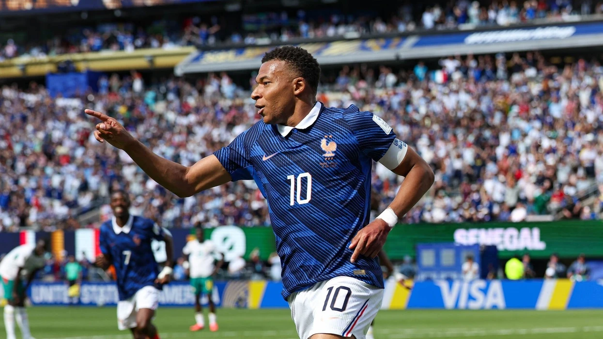 Franca e nis me fitore Botërorin 2026, Mbappé shkëlqen me dy gola ndaj Senegalit