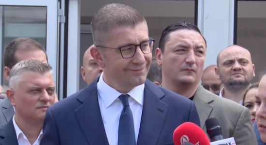 Mickoski: Të hënën kemi takim  për të parë propozimin për provimin e jurisprudencës