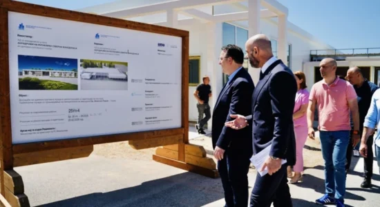 Nikolloski: Janë realizuar mbi 65 për qind e punimeve për rikonstruksionin dhe zgjerimin e Aeroportit të Ohrit