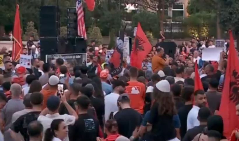 Tirana në ditën e 23-të të protestës, organizatorët publikojnë 5 kërkesat kryesore