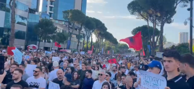 Dita e tretë e protestave për Zvërnecin, qytetarët kërkojnë anulimin e projektit dhe paraqesin kërkesa për Qeverinë
