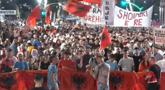 Dita e 29-të e protestës: “Shqipëria kërkon revolucion”