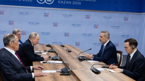 Ministri i Jashtëm i Turqisë takohet me presidentin rus