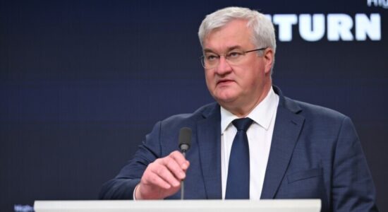 Ukraina: Putin humbi shansin “për të dalë nga lufta e tij e dështuar” duke refuzuar ofertën e Zelenskyyt për takim