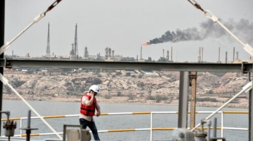 Irani eksportoi 36 milionë fuçi naftë që nga shpallja e marrëveshjes SHBA-Iran