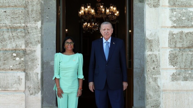 Presidentja në detyrë e Venezuelës falënderon Turqinë për  miqësinë  pas takimit me presidentin Erdogan