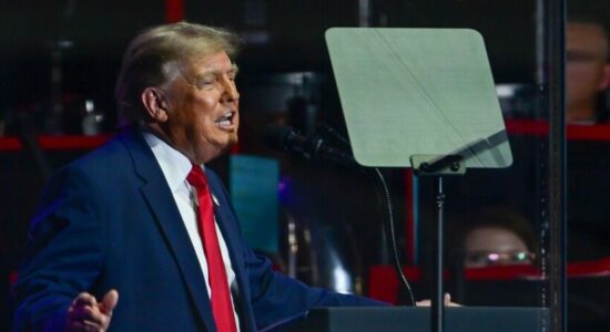 Trump: SHBA-ja do të përdorë fondet iraniane për të blerë grurë, sojë dhe misër amerikan për Iranin