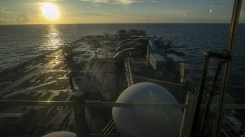 CENTCOM-i: Forcat amerikane rrëzuan dronë iranianë që synonin anijet e Ngushticës së Hormuzit