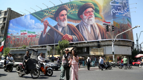 Delegacioni nga Katari mbërrin në Teheran për bisedime mbi tensionet Iran-SHBA