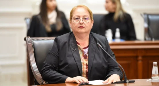 Janevska: Matura shtetërore këtë vit u zhvillua në kushte të rregullta dhe me më pak raste kopjimi