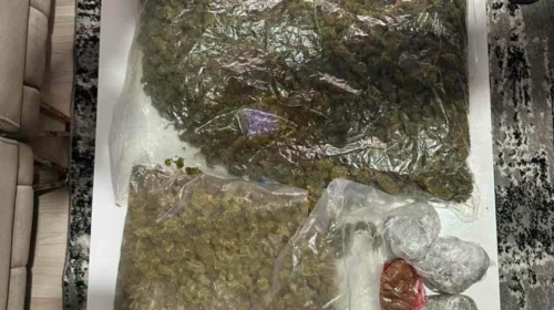 Arrestohet një 25-vjeçar në Haraçinë, policia sekuestron mbi dy kilogramë marihuanë
